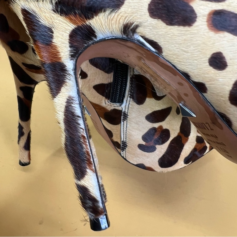SCHUTZ Leopard Print Calf Hair Stiletto Cap Toe Boots, 7.5B - Picture 10 of 15